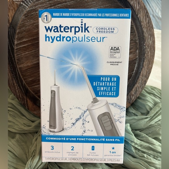 Waterpik Cordless Freedom Water Flosser - White - Picture 3 of 3